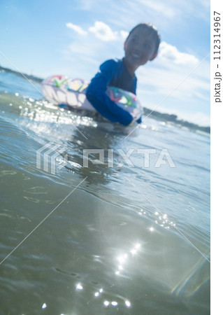 Ocean bathing Ocean bathing 112314967