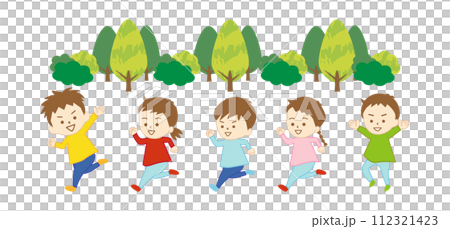 公園で走って遊ぶ、男の子と女の子の小さな子供たち(帽子なし) 112321423