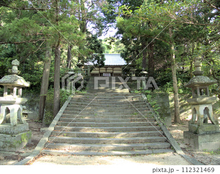 万歳橋から志都岐山神社への参道　山口県萩市堀内 112321469
