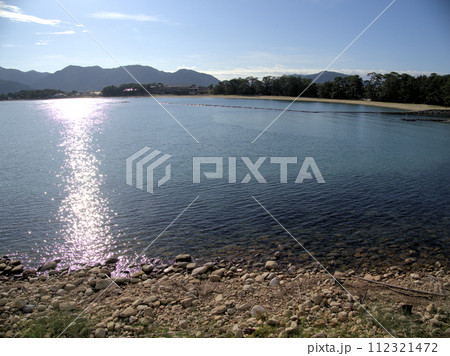 萩城東側の展望所から菊ヶ浜海岸を望む　山口県萩市堀内 112321472