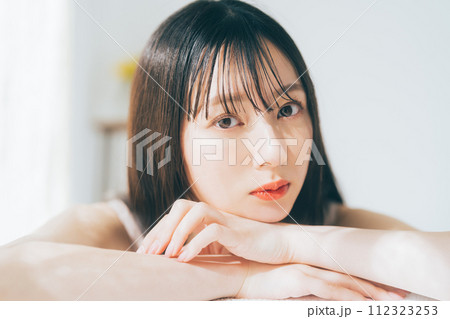若い女性のビューティーイメージ 若い女性のビューティーイメージ 112323253