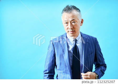 ビジネスマン　男性 112325207