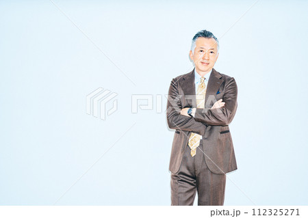 ビジネスマン　男性 112325271