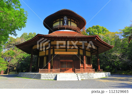 【三重県】晴天の俳聖殿(伊賀上野城) 【三重県】晴天の俳聖殿(伊賀上野城) 112329665