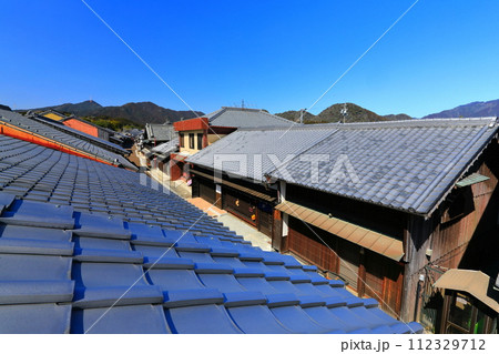 【三重県】晴天の関町関宿伝統的建造物群 112329712