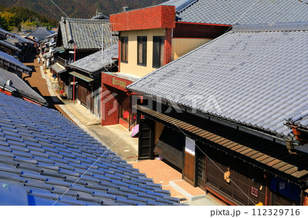 【三重県】晴天の関町関宿伝統的建造物群 112329716