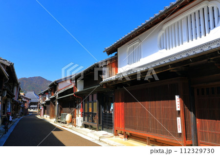 【三重県】晴天の関町関宿伝統的建造物群 112329730