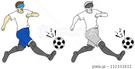 ブラインドサッカーをする選手のイラストセット 112331612