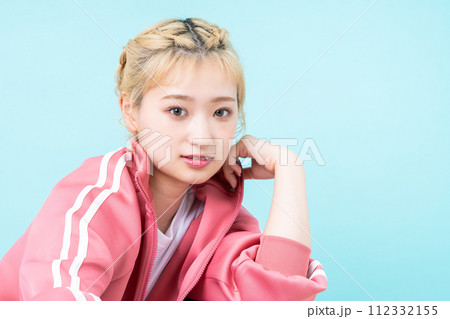 若い女性のビューティ 若い女性のビューティ 112332155