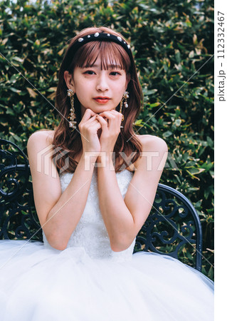 喜ぶ花嫁 喜ぶ花嫁 112332467