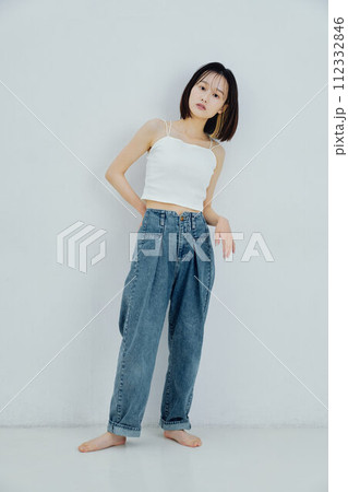 ビューティでヘルシーな女性のイメージ 112332846