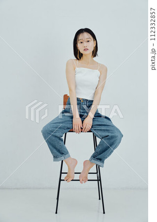 ビューティでヘルシーな女性のイメージ 112332857