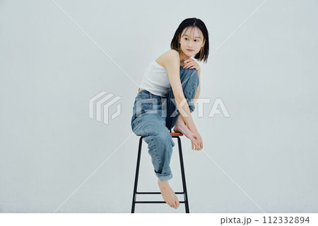 ビューティでヘルシーな女性のイメージ ビューティでヘルシーな女性のイメージ 112332894