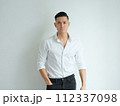 メンズポートレート 112337098