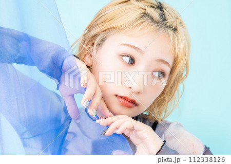 若い女性のビューティ 若い女性のビューティ 112338126
