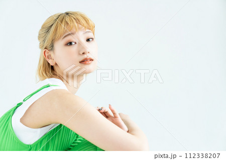 若い女性のビューティ 若い女性のビューティ 112338207