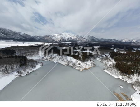 鬼首の雪景色　空撮 112339006