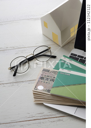 住宅ローン審査 112342122