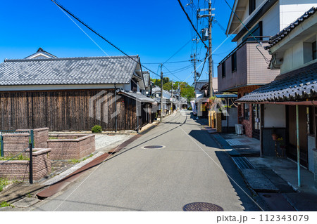 【重要伝統的建造物群保存地区】篠山 河原町妻入商家群の風景1 兵庫県丹波篠山市 【重要伝統的建造物群保存地区】篠山 河原町妻入商家群の風景1 兵庫県丹波篠山市 112343079