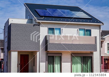 エコ住宅　太陽光パネル 112343804