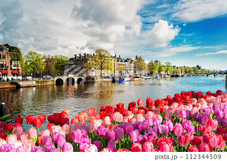 Amstel canal, Amsterdam 112344509