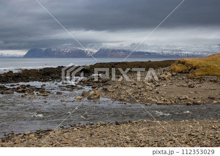 Atlantic ocean coast and mountains, Westfjords, Iceland 112353029