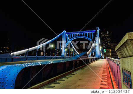 東京 江東区 清澄 隅田川に架かる清洲橋の夜景 東京 江東区 清澄 隅田川に架かる清洲橋の夜景 112354437