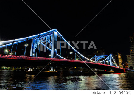 東京 江東区 清澄 隅田川に架かる清洲橋の夜景 東京 江東区 清澄 隅田川に架かる清洲橋の夜景 112354456