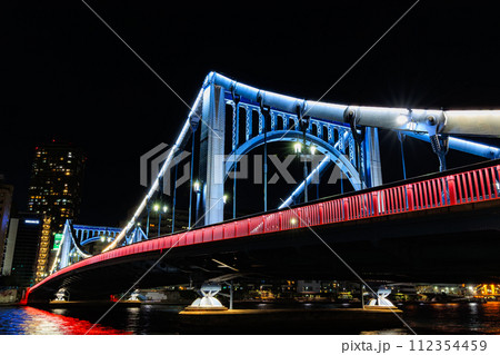 東京 江東区 清澄 隅田川に架かる清洲橋の夜景 東京 江東区 清澄 隅田川に架かる清洲橋の夜景 112354459