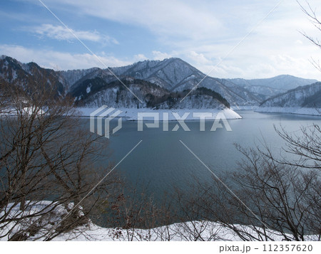 九頭竜湖　雪 112357620