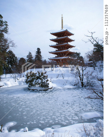 成相寺五重塔　雪 112357689