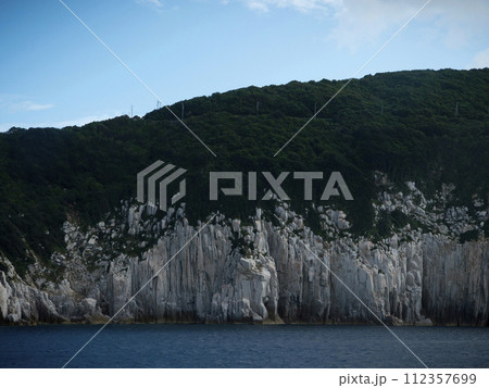 沖の島　カルスト台地 112357699