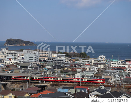 京急線快特と横須賀東京湾 112358726