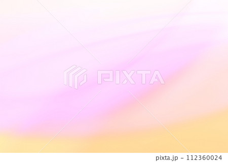 ピンク・オレンジ色系の流れるようなライン背景　 112360024
