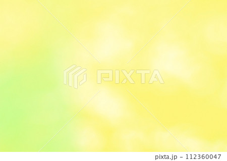 黄・緑色系パステルのふんわりした背景　玉ボケ・丸ボケ 112360047
