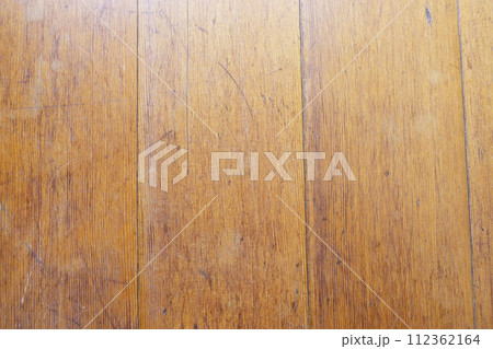 古い木目 古い木目 112362164