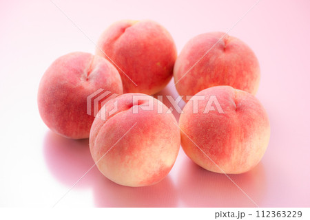 おいしい桃 112363229
