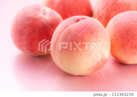 おいしい桃 112363230