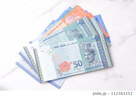 マレーシアの通貨、リンギット(MYR)の紙幣 マレーシアの通貨、リンギット(MYR)の紙幣 112363252