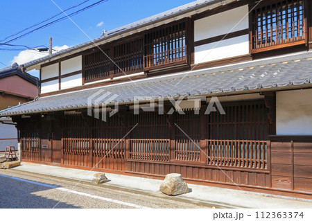 岡崎市の古い街並み 112363374