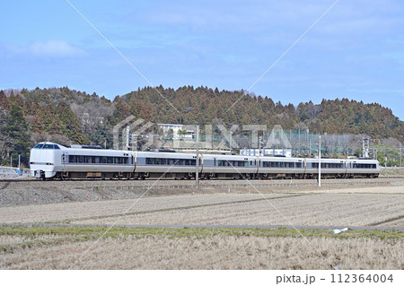 北陸本線　大聖寺ー牛ノ谷　JR西日本　681系　W01編成（金沢）　しらさぎ 112364004