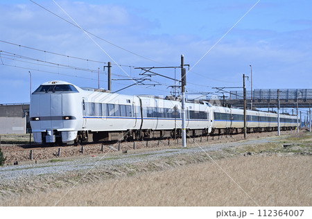 北陸本線 加賀笠間ー美川 JR西日本 683系 N13編成+B31編成 サンダーバード 北陸本線 加賀笠間ー美川 JR西日本 683系 N13編成+B31編成 サンダーバード 112364007