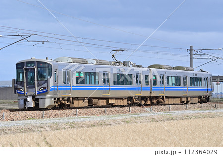 北陸本線　加賀笠間ー美川　JR西日本　521系　J07編成（金沢） 112364029