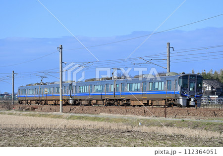 北陸本線　美川ー加賀笠間　JR西日本　521系　J10編成（金沢） 112364051