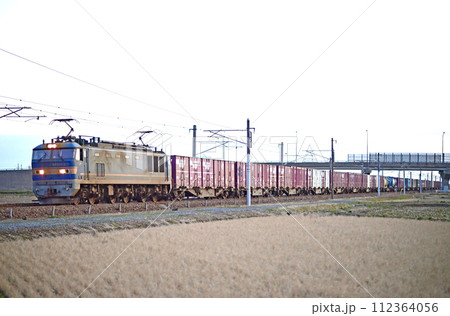 北陸本線　加賀笠間ー美川　JR貨物　EF510-513（富山） 112364056