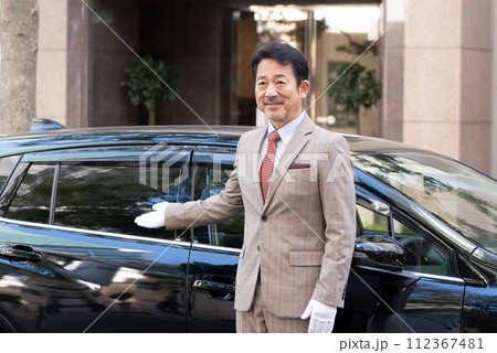 ドライバー　白手袋 112367481