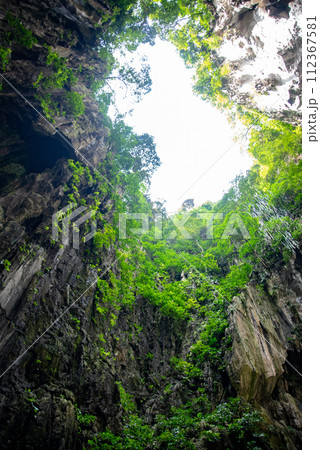 クアラルンプール近郊にあるバトゥ洞窟の美しい風景 112367581