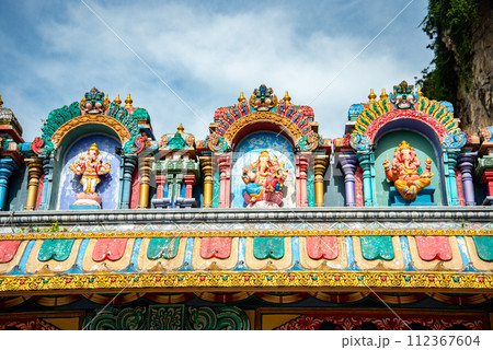 クアラルンプール近郊にあるバトゥ洞窟の美しい風景 112367604