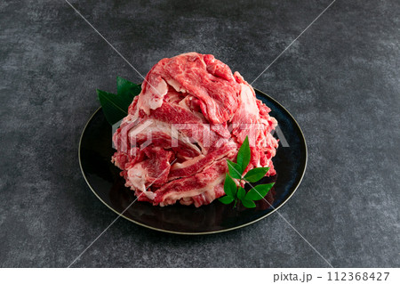 黒毛和牛 切り落とし 皿盛り 黒毛和牛 切り落とし 皿盛り 112368427