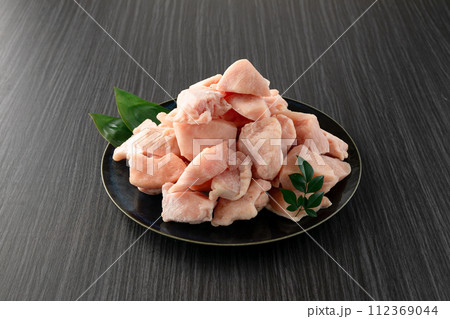 バラバラ冷凍　鶏むね肉 112369044